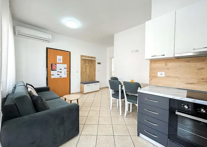 Royal 520 Apartment *